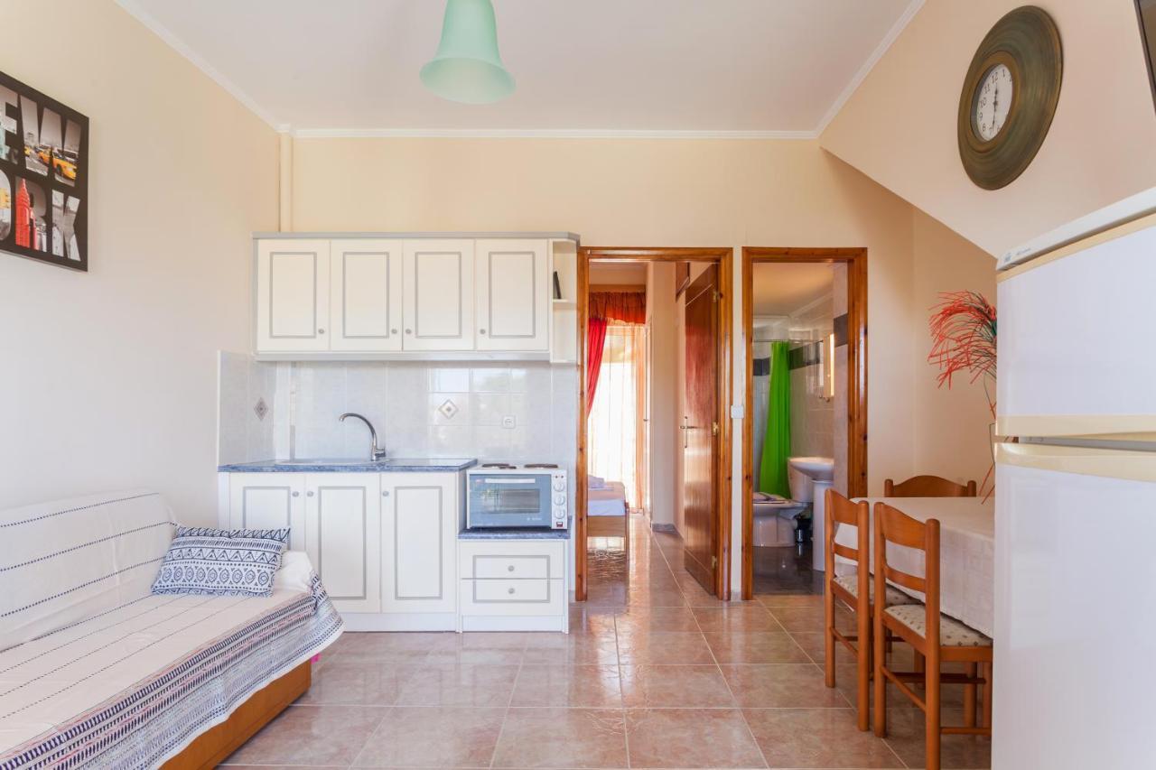Christine Seaside Apartments In Chania Stalós Exteriör bild