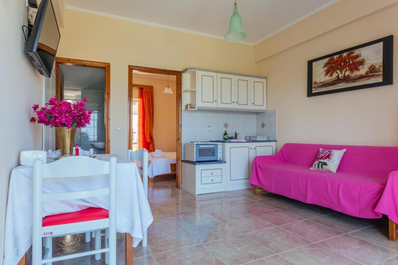 Christine Seaside Apartments In Chania Stalós Exteriör bild