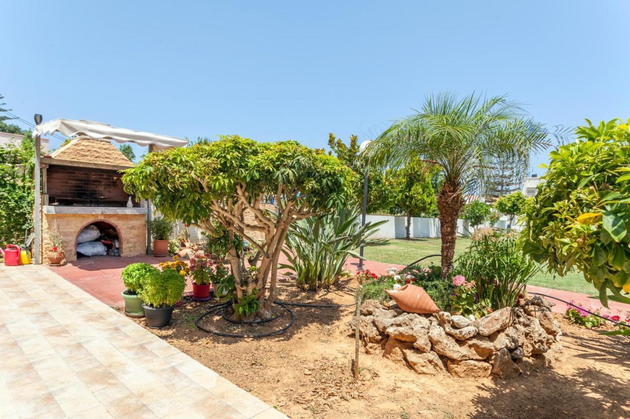 Christine Seaside Apartments In Chania Stalós Exteriör bild